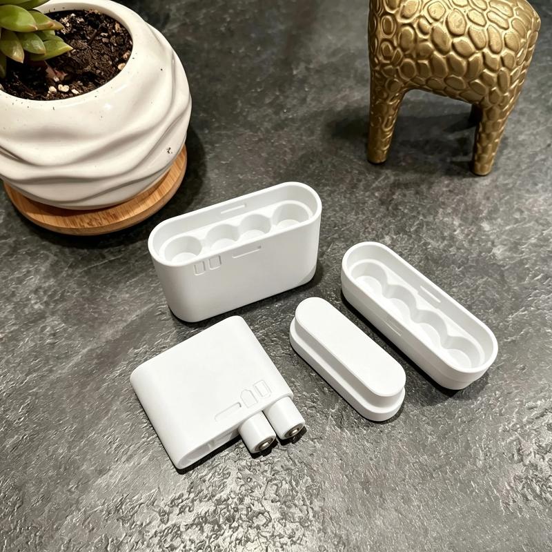 4つのスロットを備えたAA電池収納ボックス。持ち運び可能なA - Car Organizer のレビューと価格