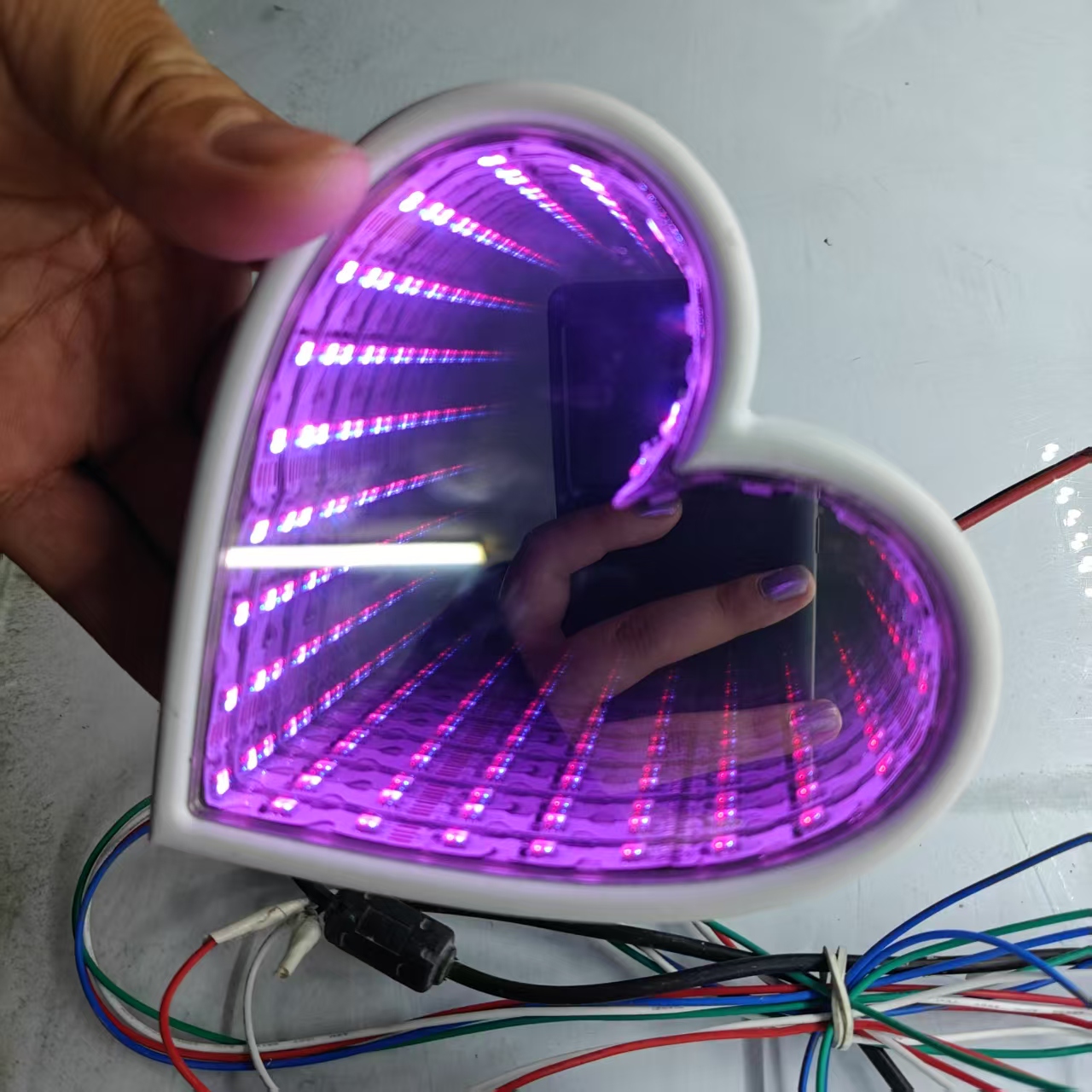 3Dマルチカラー無限鏡壁飾りRGBアクリルライトマジック（車 - Car Mirror のレビューと価格