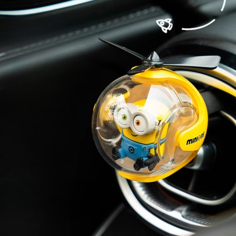 ミニオン風車用芳香剤、かわいい漫画風車用香水クリップ、クリエ - Car Air Freshener のレビューと価格